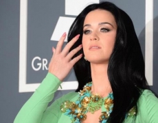 Katy Perry Akan Ajak Indonesia Menyanyi Lagi